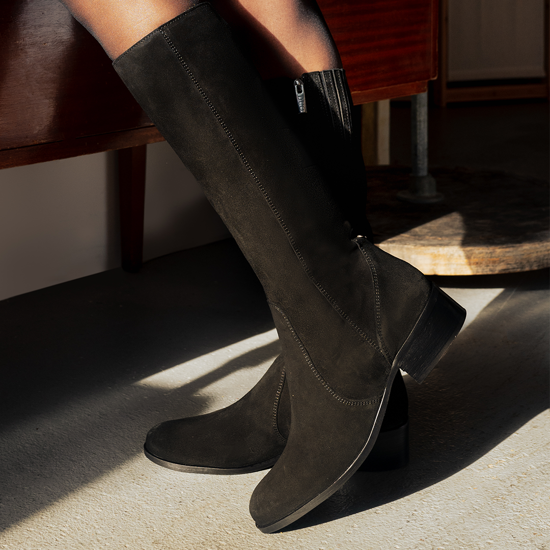 Green suede boots